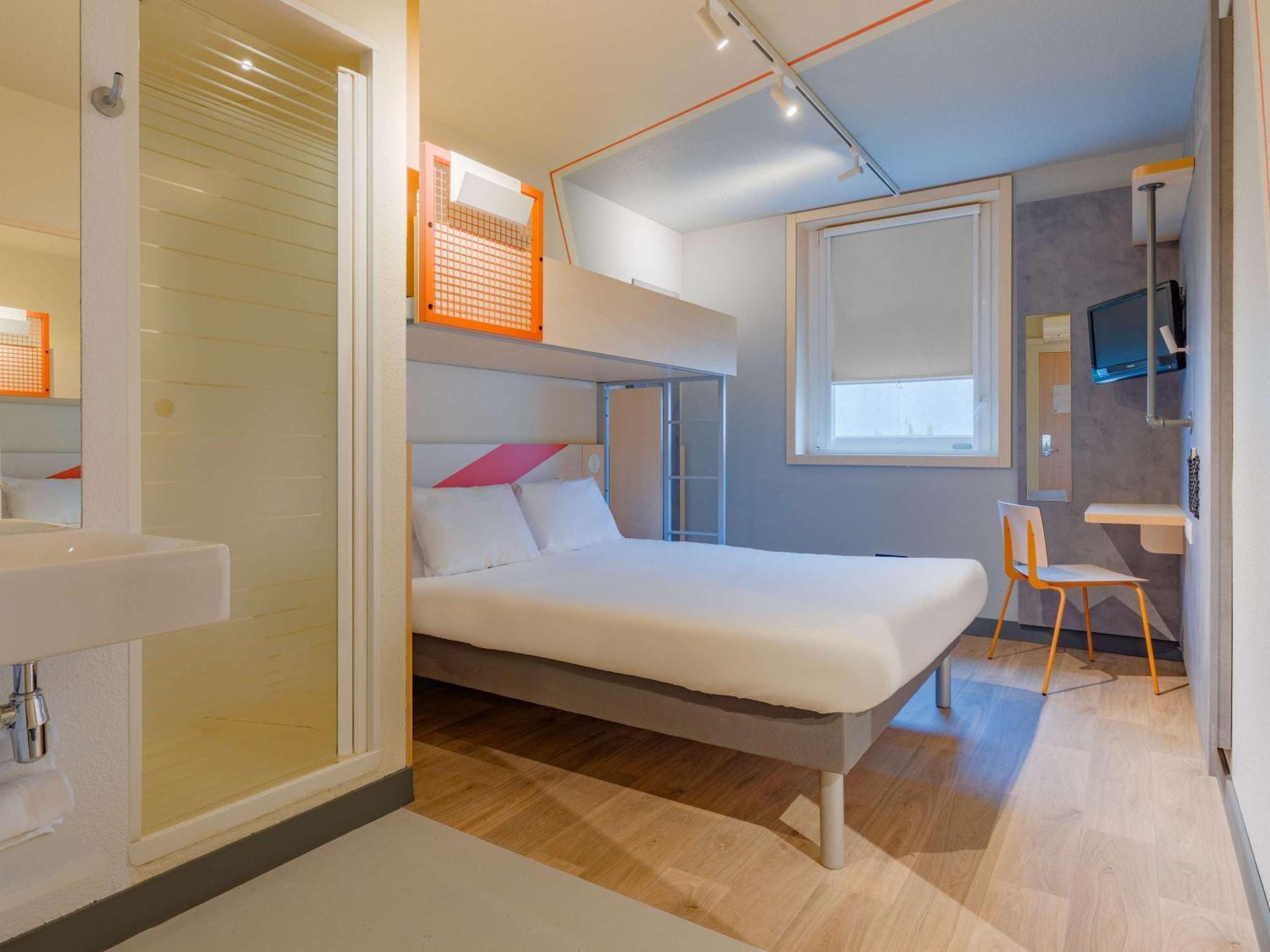 Ibis Budget Lyon Est Saint Quentin Fallavier מראה חיצוני תמונה